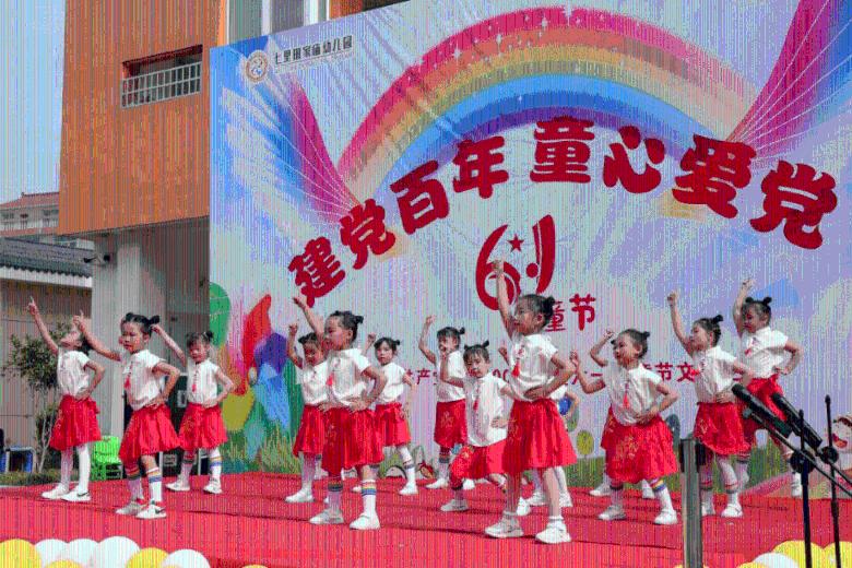 七匹狼匠心独运引领夹克市场，以品质树立行业新标杆